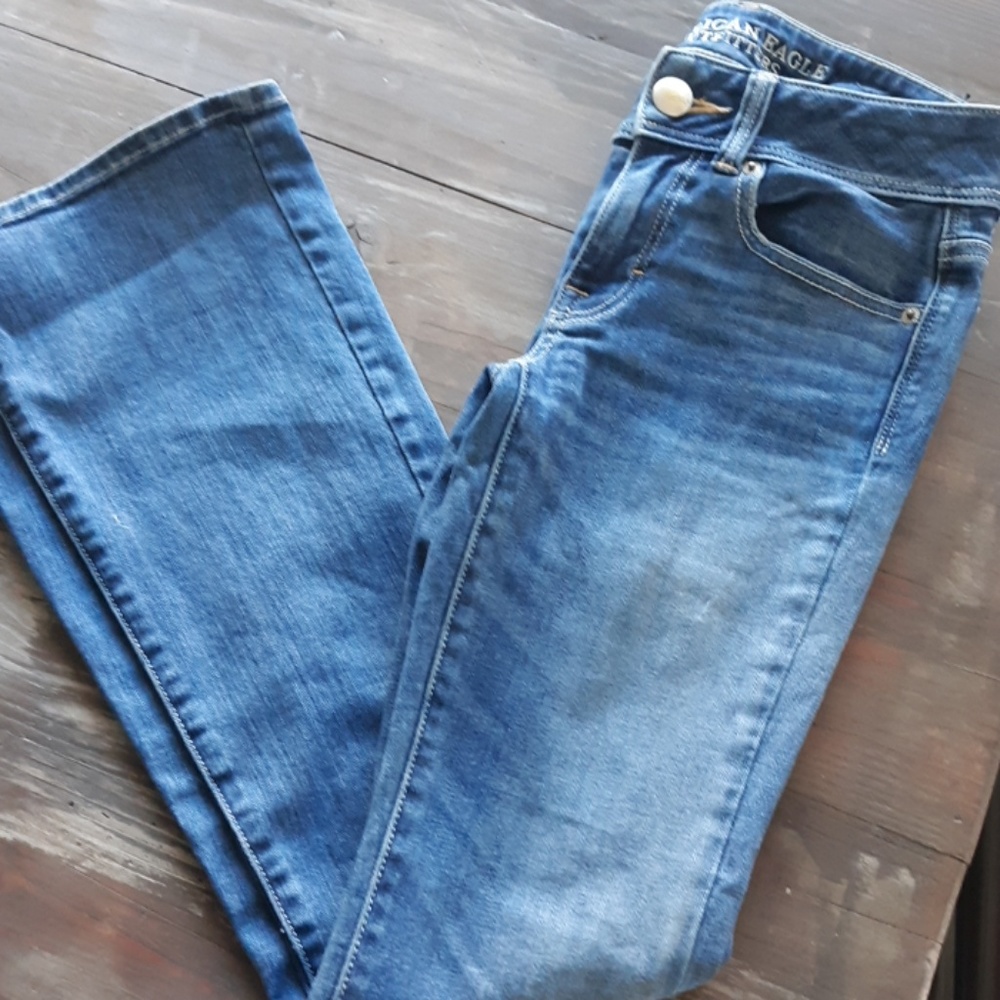 Womens AE jeans